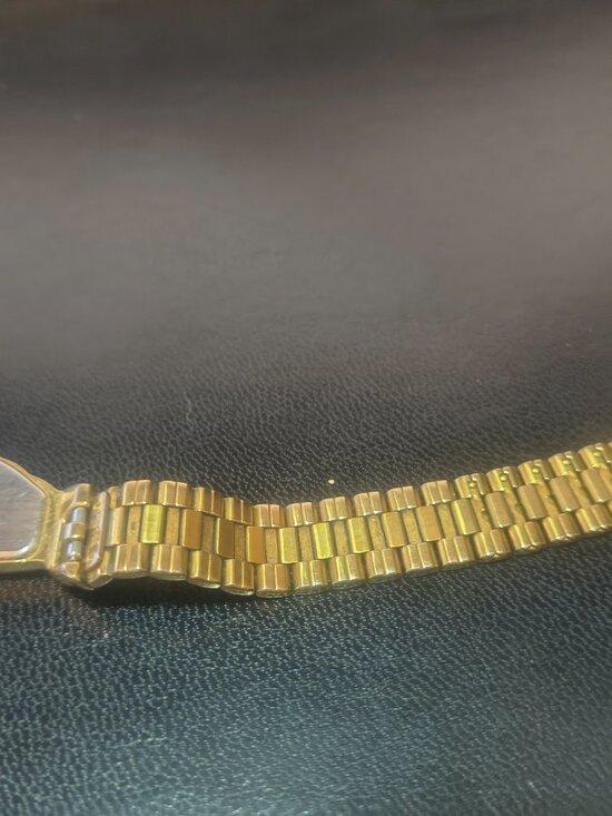 Seiko Half Moon Quartz Watch Women 1F20-5D59  Gold Band Black Dial New Bat Works